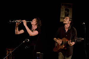 Je Rigole : Un trio loufoque, vindicatif et lunaire