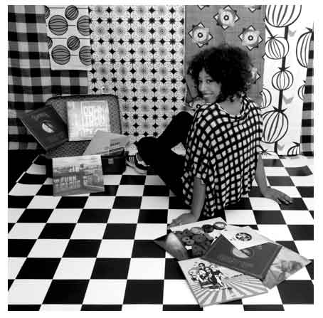 Jennifer Zonou Alias Hava " My little Green Box "
