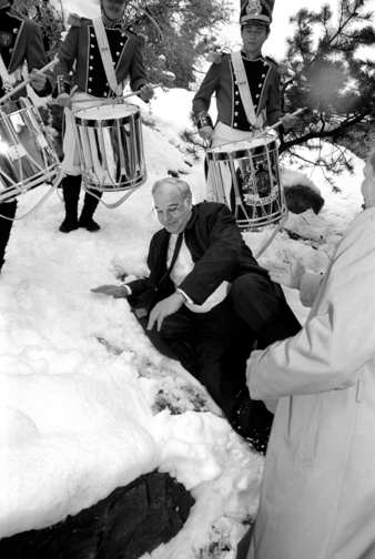 Robert Hofer :le regard attentif d’un chroniqueur assidu de la vie valaisanne